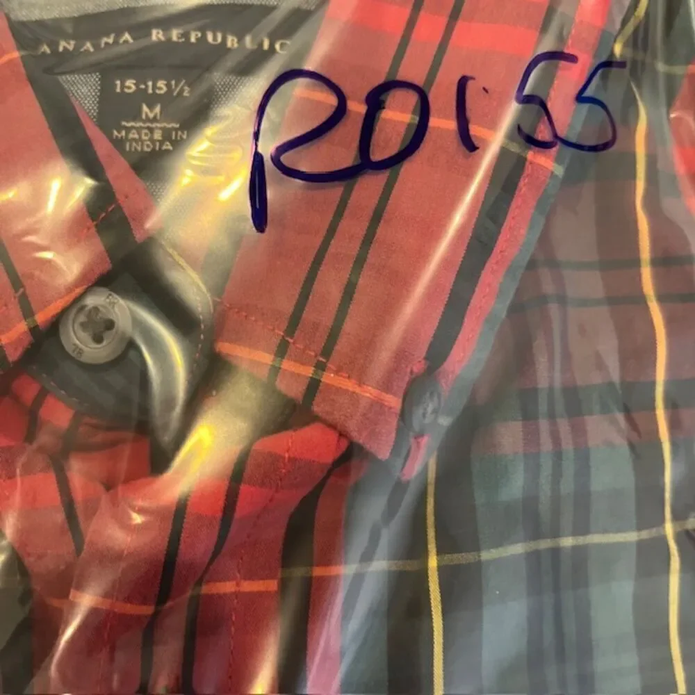 Banana Republic Men's Plaid‎ Button Down Shirt Contrast Cuff Red Green Medium